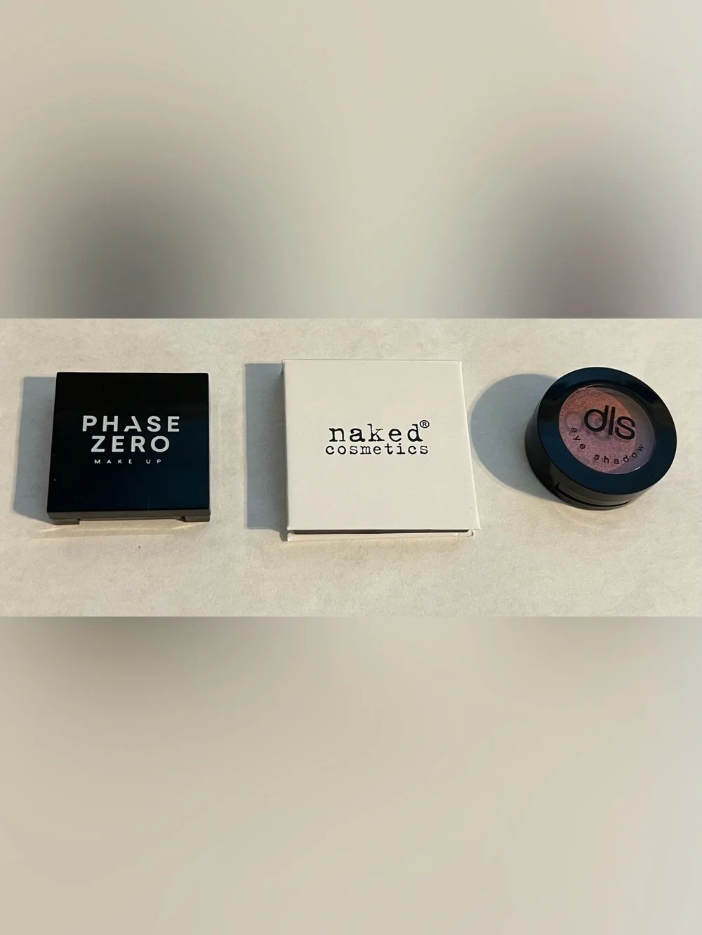 Phase Zero Naked Cosmetics Dirty Little Secret  Single Eyeshadow 3 Containers